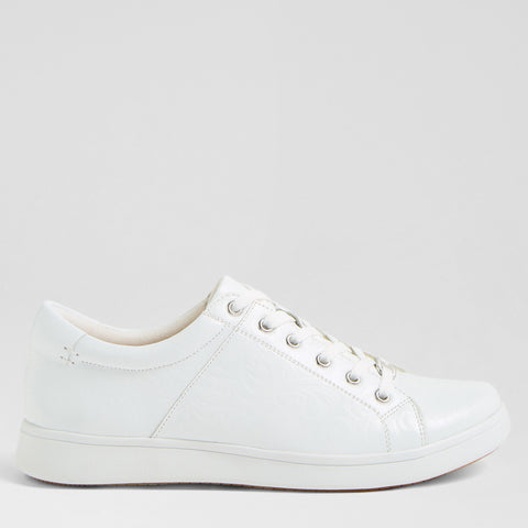 DELILAH XF - WHITE EMBOSSED LEATHER